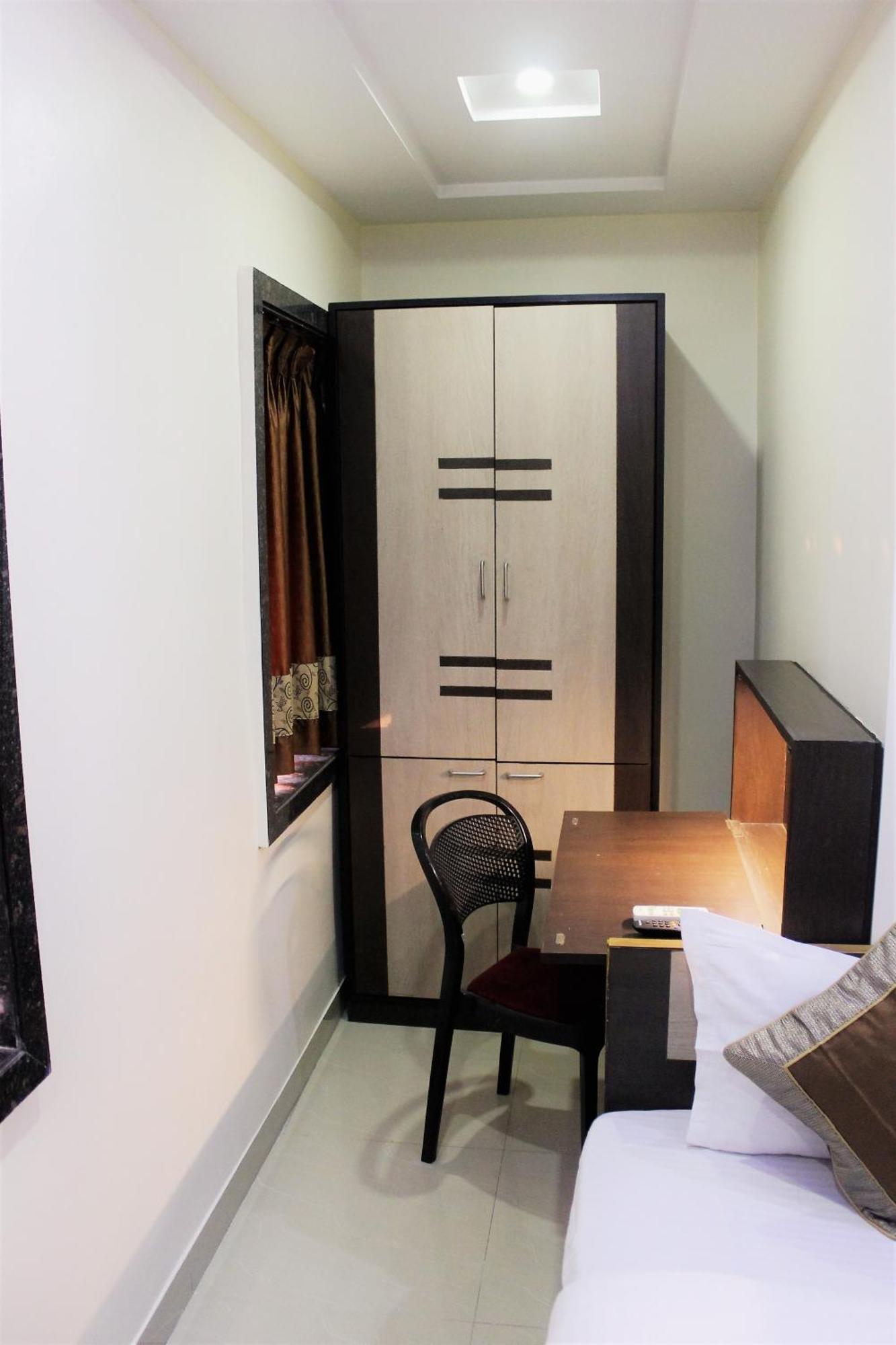 Reliable Inn Calcutta Extérieur photo