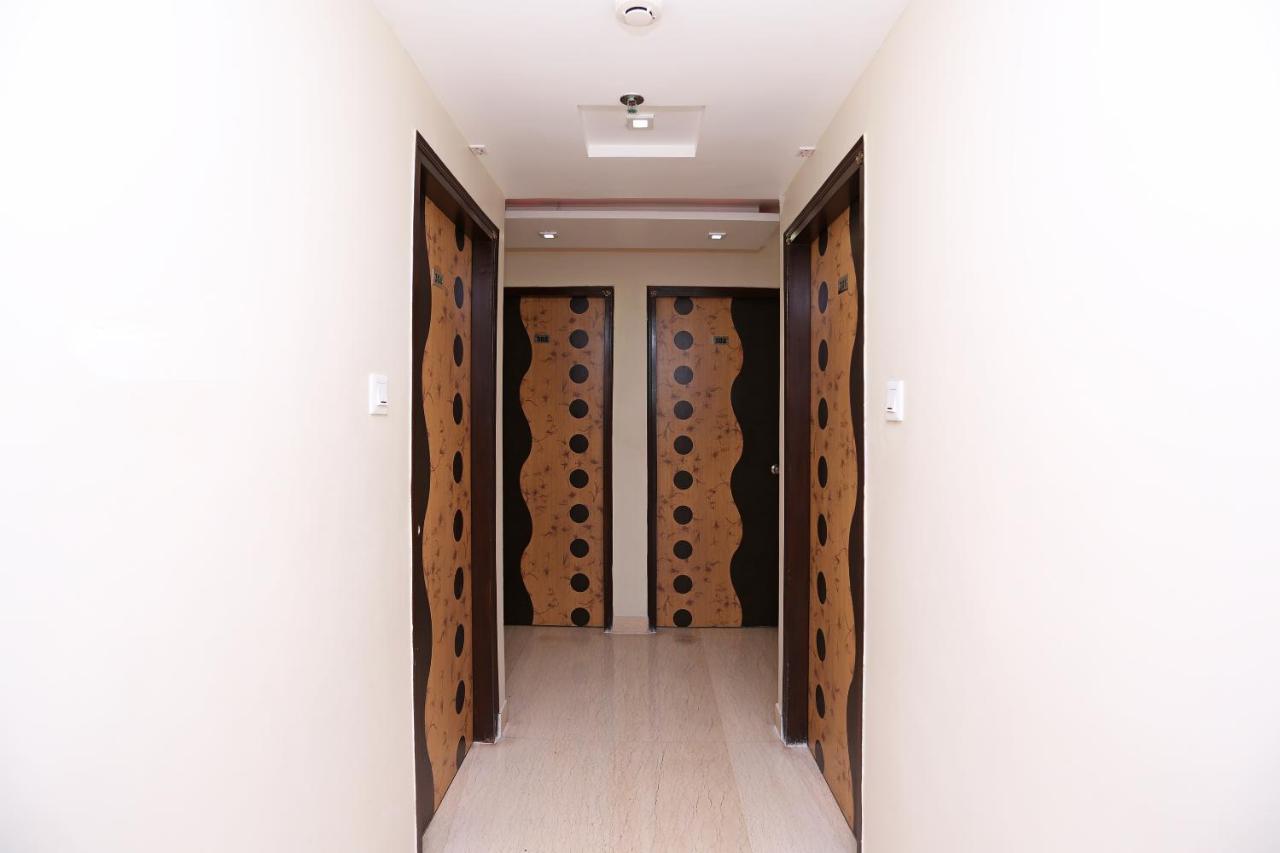 Reliable Inn Calcutta Extérieur photo